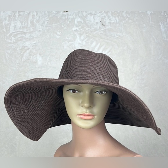 J. Crew Accessories - J. Crew Extra Large Brim Floppy Summer Beach Hat NWT